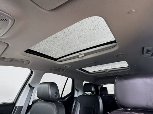 Used 2020 Chevrolet Traverse Premier w/ Redline Edition image 18