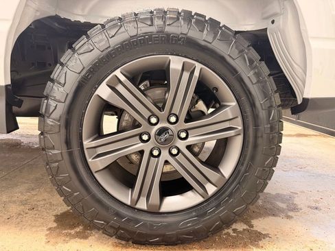 Used 2023 Ford F150 Lariat w/ Equipment Group 502A High image 13