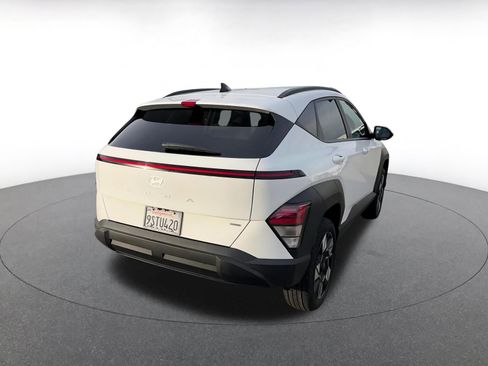 Used 2025 Hyundai Kona SEL image 14