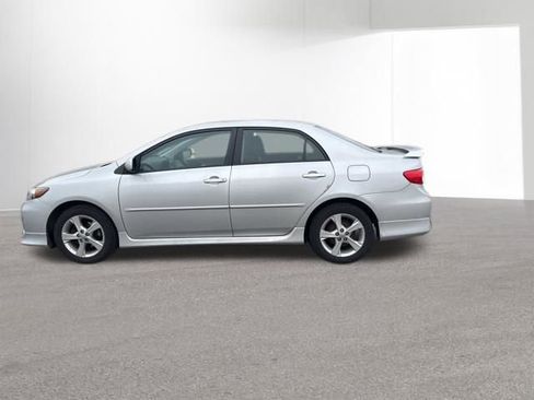 Used 2013 Toyota Corolla S image 11