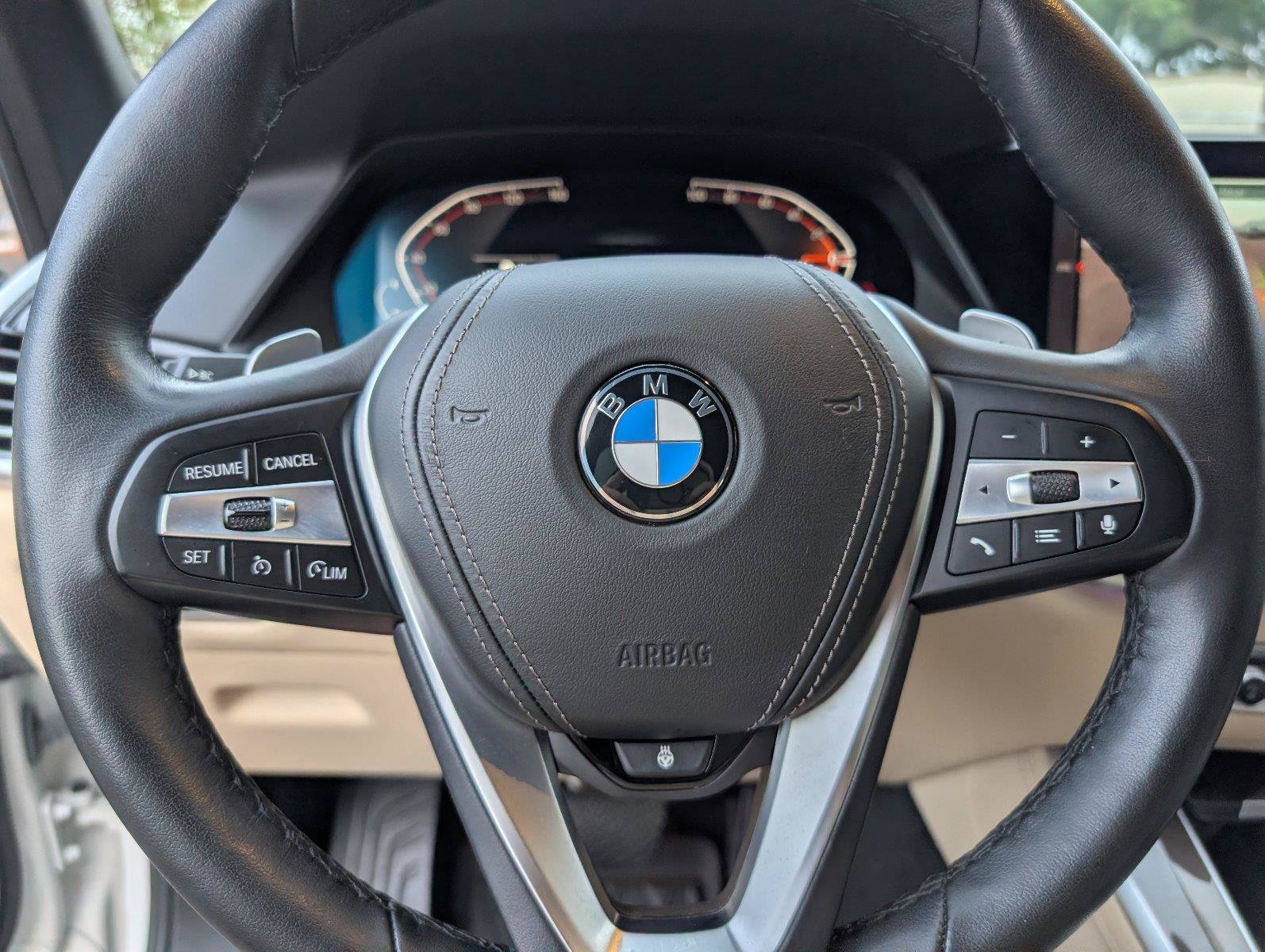 Used 2022 BMW X5 sDrive40i w/ Luxury Seating Package RWD image 25