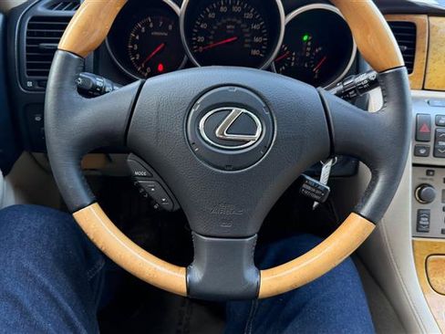Used 2003 Lexus SC 430 Convertible RWD image 28