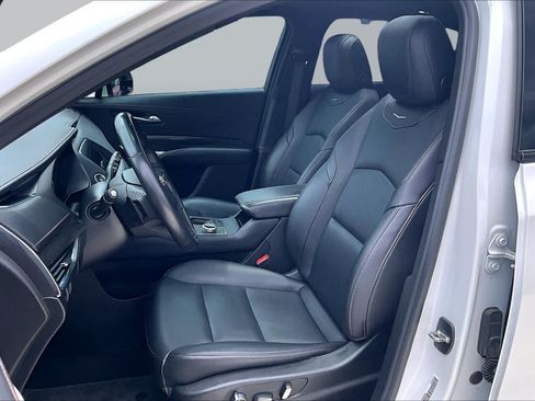 Used 2023 Cadillac XT4 Sport FWD image 8
