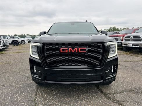 Used 2022 GMC Yukon XL Denali w/ Max Trailering Package AWD/4WD image 2