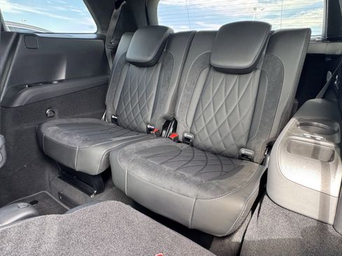New 2025 Mercedes-Benz GLS 63 AMG 4MATIC image 35