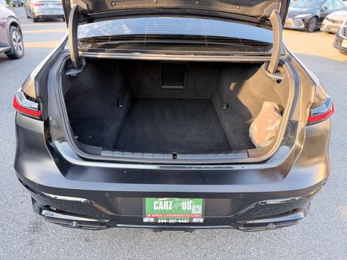 Used 2023 BMW 760i xDrive w/ Luxury Rear Seating Package AWD/4WD image 14