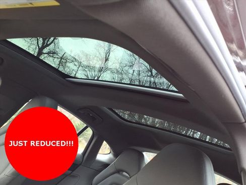 Used 2018 Porsche Panamera 4 image 20