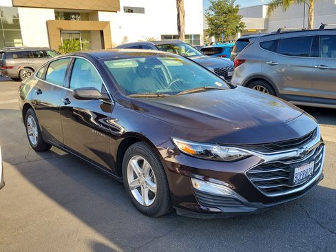 Used 2020 Chevrolet Malibu LS image 3