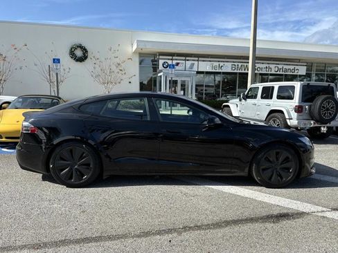 Used 2021 Tesla Model S Plaid image 2