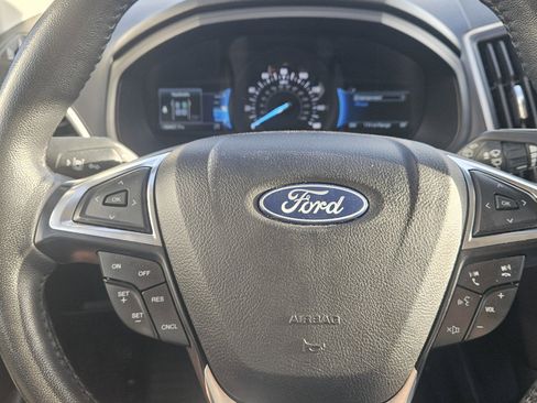 Used 2024 Ford Edge SEL AWD/4WD image 15
