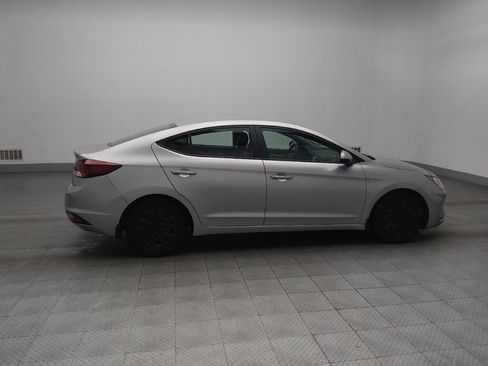 Used 2020 Hyundai Elantra SE image 10