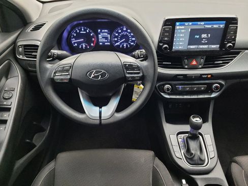Used 2018 Hyundai Elantra GT FWD image 22