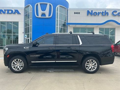 Used 2023 GMC Yukon XL SLT w/ SLT Premium Package RWD image 2