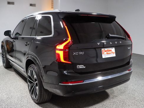 Used 2025 Volvo XC90 B6 Plus AWD/4WD image 9