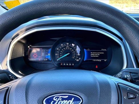 Used 2021 Ford Edge SE image 13