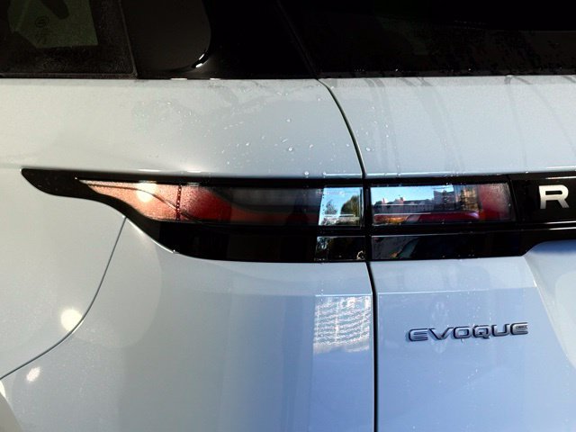 Used 2026 Land Rover Range Rover Evoque S AWD/4WD image 16