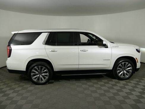 Used 2025 Chevrolet Tahoe High Country w/ Sun And Tow Package AWD/4WD image 2