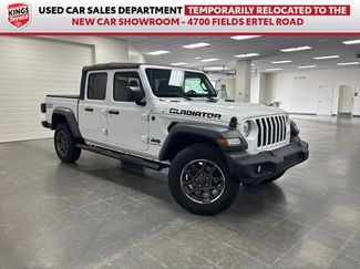 Used 2021 Jeep Gladiator Sport w/ Trailer Tow Package AWD/4WD video 1