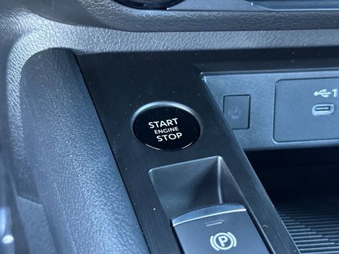 New 2026 Nissan Kicks SV image 25