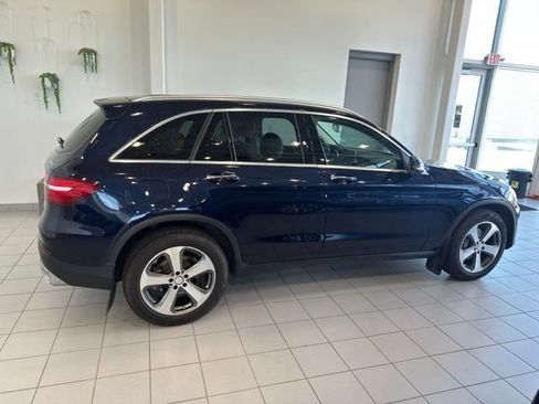 Used 2017 Mercedes-Benz GLC 300 4MATIC image 37