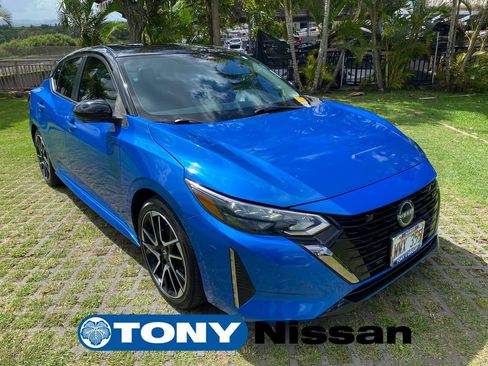 Used 2024 Nissan Sentra SR w/ SR Premium Package FWD image 19