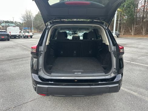 Used 2024 Nissan Rogue S image 18