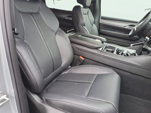 New 2026 Jeep Grand Wagoneer Limited image 21