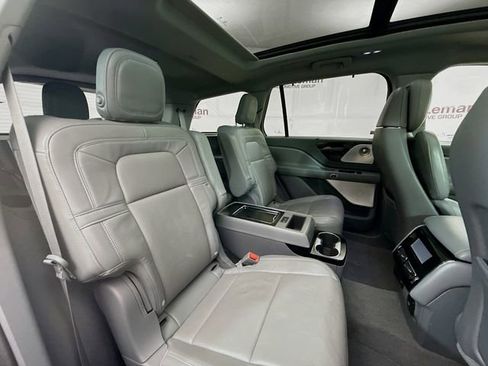 Used 2020 Lincoln Aviator Reserve w/ Equipment Group 202A AWD/4WD image 32