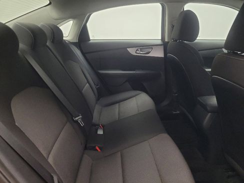 Used 2022 Kia Forte LXS FWD image 19