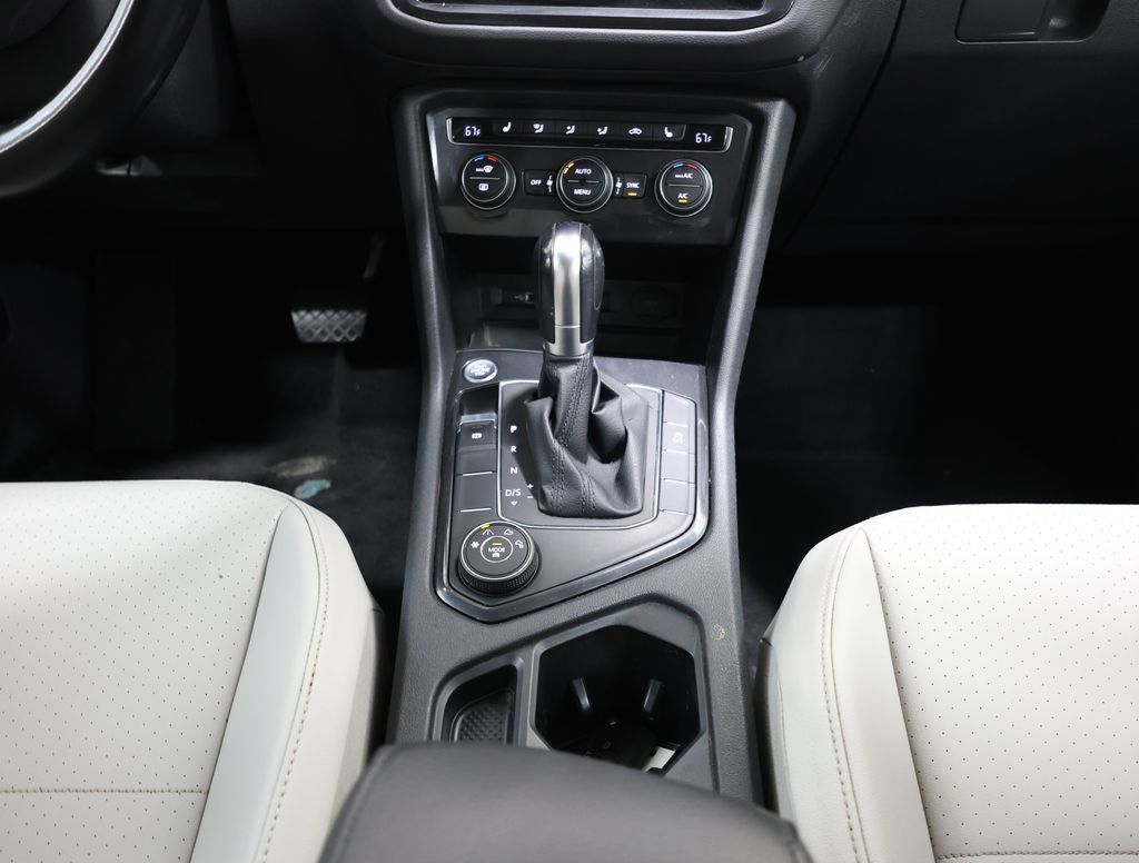 Used 2019 Volkswagen Tiguan SE w/ 3rd Row Seat Package AWD/4WD image 20