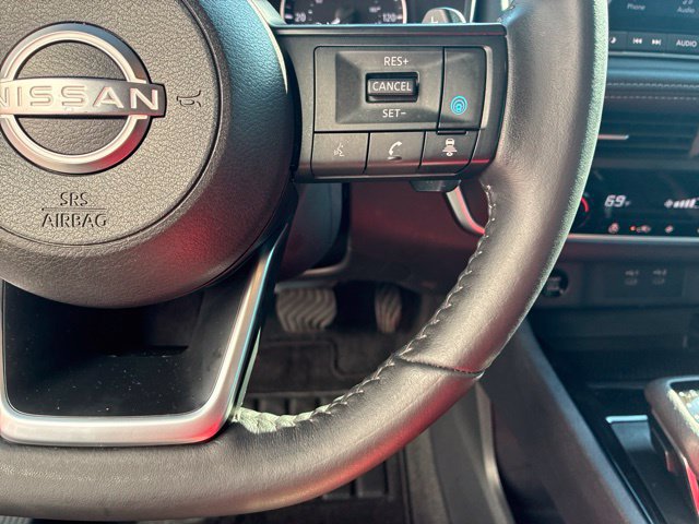 Used 2024 Nissan Rogue SV w/ SV Premium Package FWD image 23