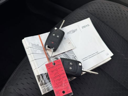 Used 2015 Chevrolet Equinox LS image 28