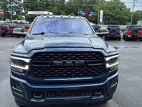 Used 2022 RAM 2500 Big Horn w/ Level C Equiment Group AWD/4WD image 2
