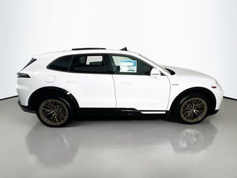 New 2026 Porsche Cayenne Turbo AWD/4WD image 29