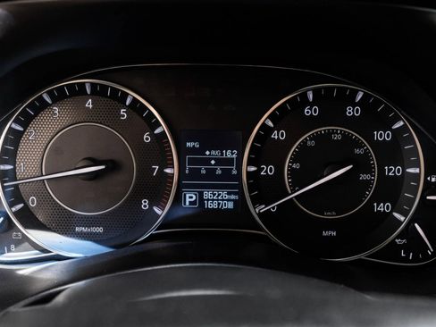 Used 2017 Nissan Armada Platinum w/ Captain Seat Package image 28