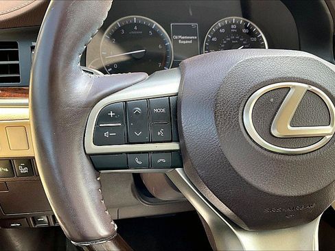 Used 2017 Lexus ES 350 w/ Luxury Package FWD image 17