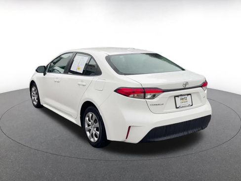 Used 2025 Toyota Corolla LE FWD image 8