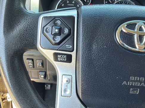 Used 2017 Toyota Tundra SR5 w/ SR5 Upgrade Package RWD image 20