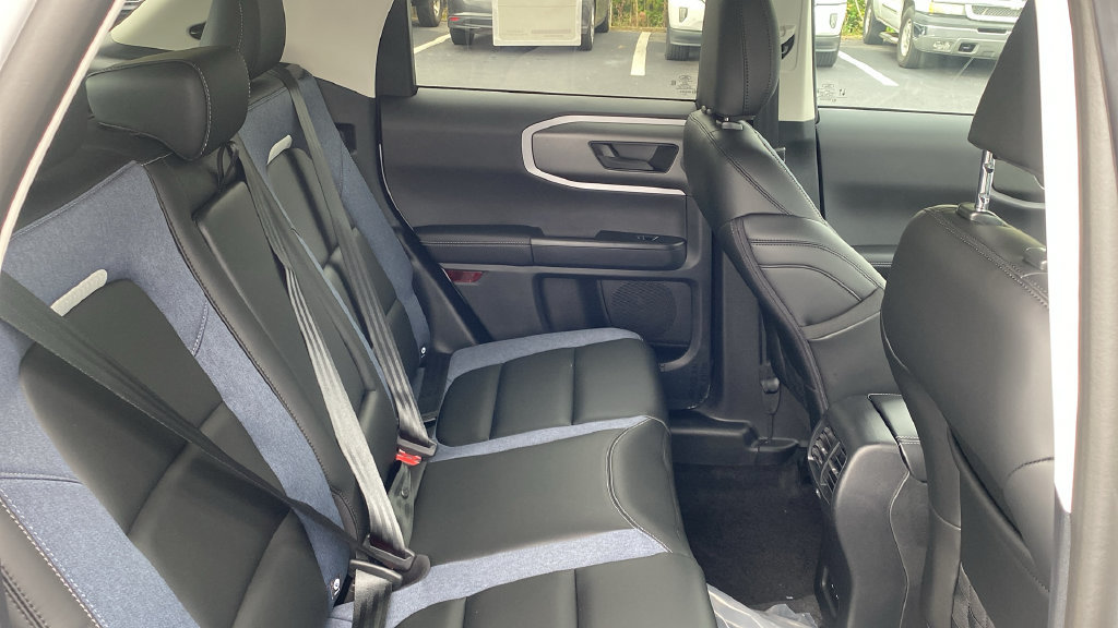 New 2026 Ford Bronco Sport Outer Banks w/ Outer Banks Tech Package+ AWD/4WD image 13