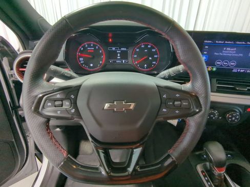 Used 2024 Chevrolet Trax RS w/ Driver Confidence Package FWD image 22