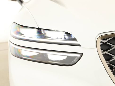 Used 2025 Genesis GV70 3.5T Sport w/ Sport Advanced Package image 33