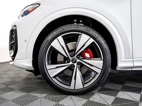 New 2025 Audi SQ5 Premium Plus image 6