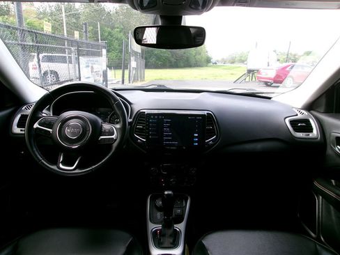 Used 2019 Jeep Compass Latitude w/ Popular Equipment Group image 19