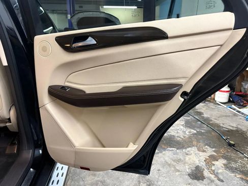 Used 2017 Mercedes-Benz GLE 350 4MATIC image 29