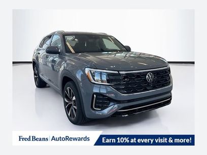 New 2026 Volkswagen Atlas Cross Sport SEL Premium R-Line