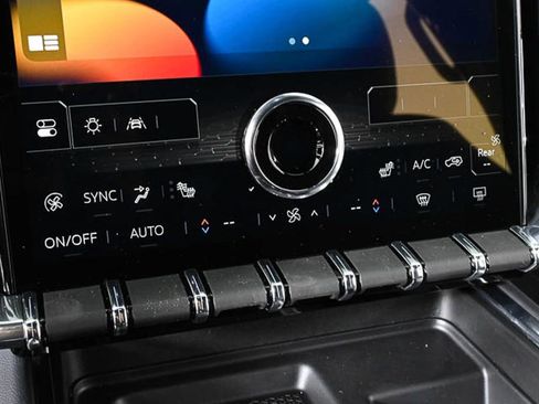 New 2025 GMC Acadia Elevation image 17