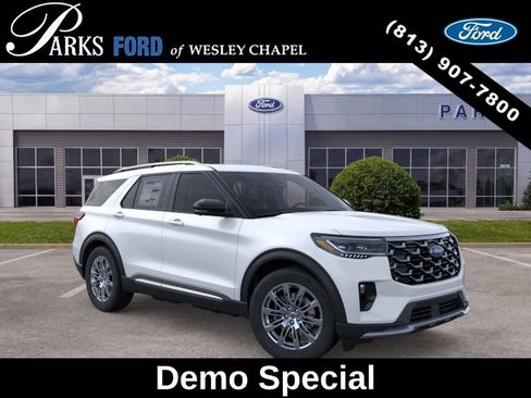 New 2026 Ford Explorer Platinum RWD image 7