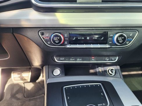 Used 2018 Audi Q5 Prestige AWD/4WD image 23