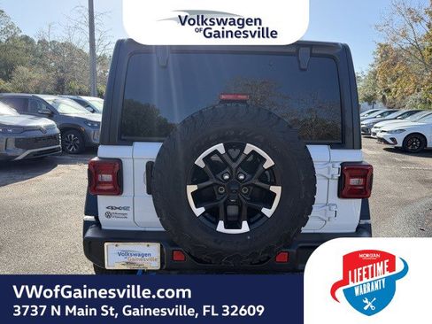 Used 2024 Jeep Wrangler Unlimited Rubicon 4xe image 5