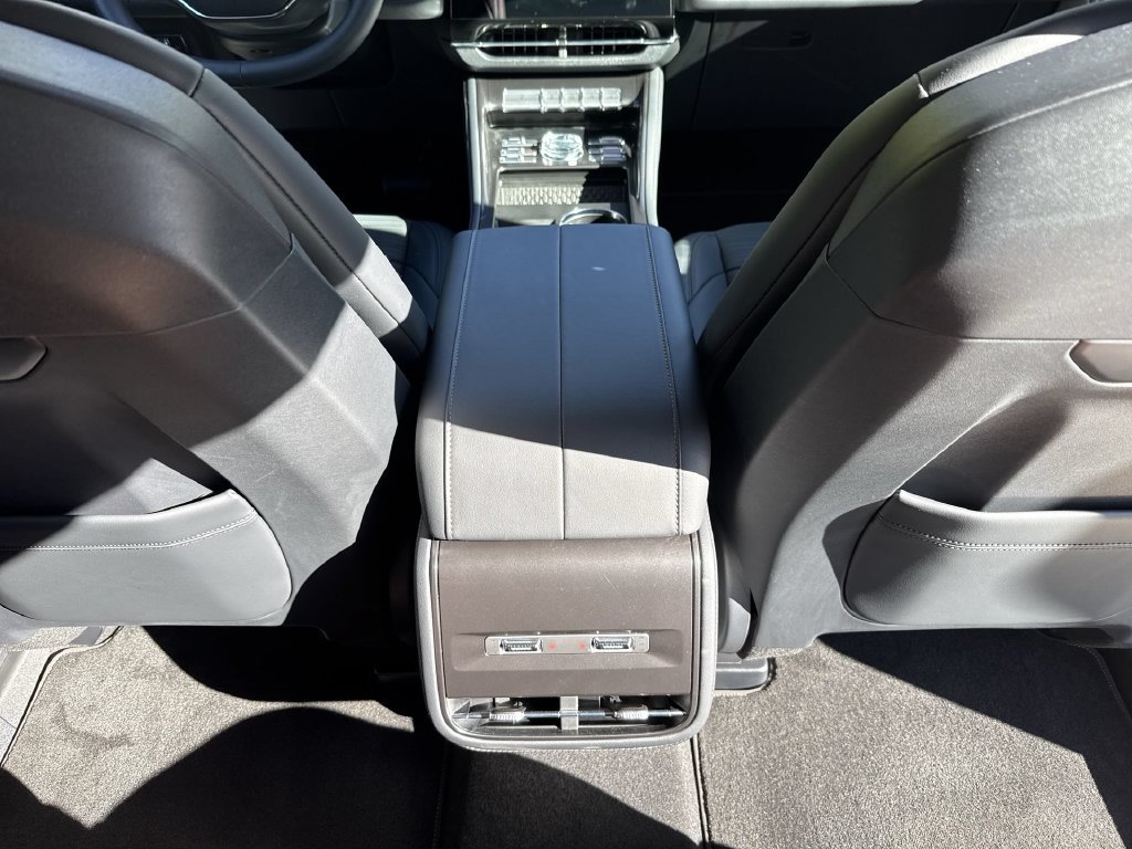 Used 2026 Lincoln Nautilus Reserve AWD/4WD image 20